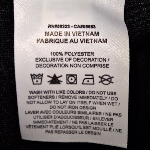 A Nike Dri-Fit New York Nets black hoodie in a men's size large. NWT. - Picture 6 of 6